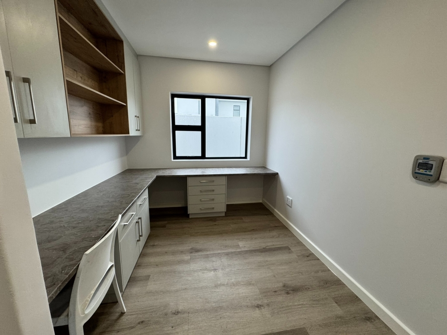 4 Bedroom Property for Sale in Sandown Western Cape